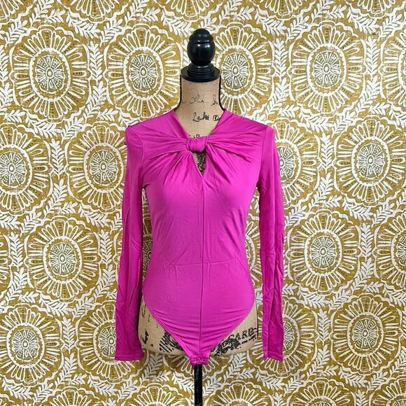 NWT FARM Rio Twist Detail Cutout Viscose Long Sleeve Bodysuit in Pink size M - Picture 7 of 14